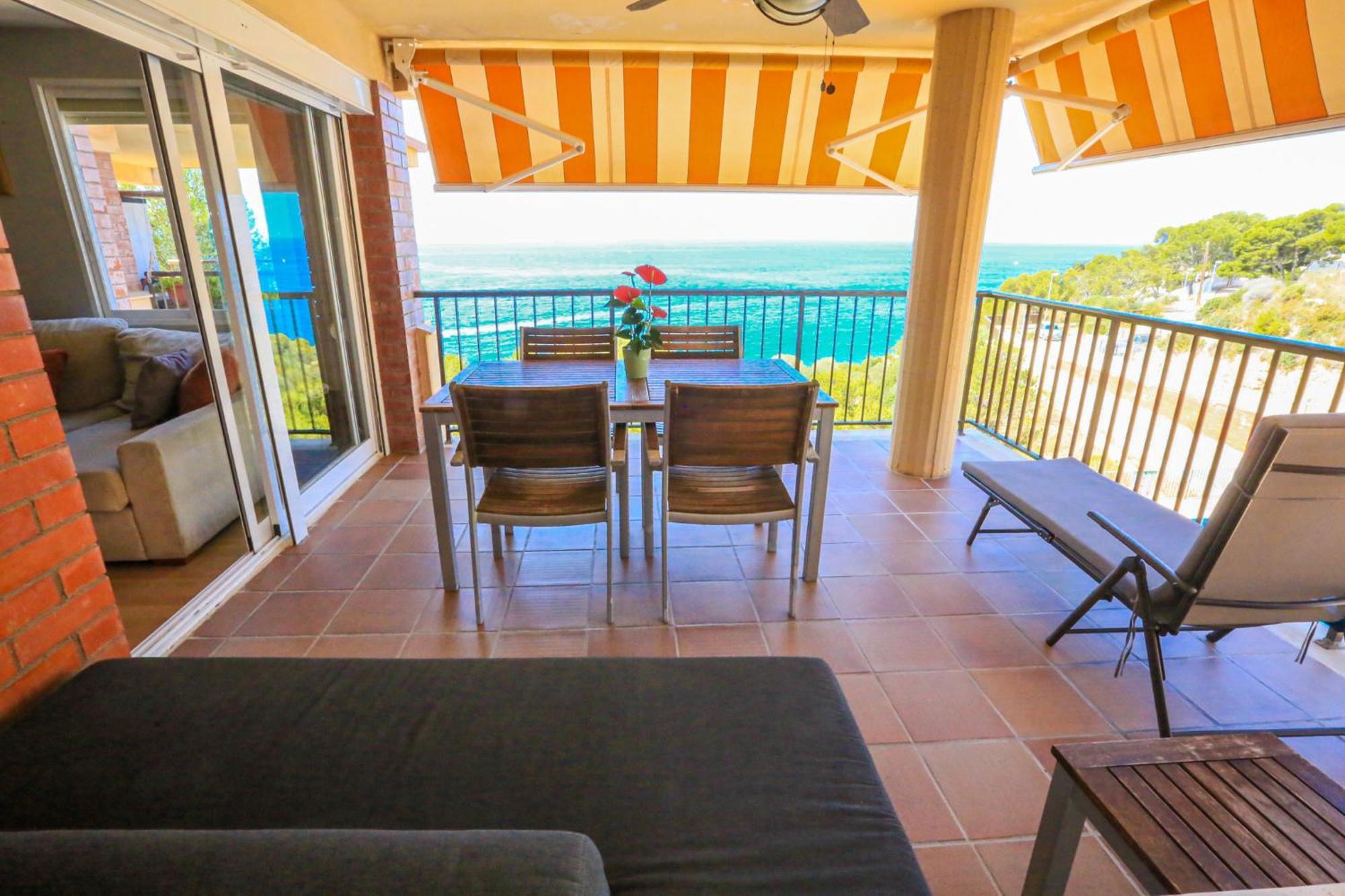 Cabo Palos 4 2 2 Only Families Salou Dış mekan fotoğraf